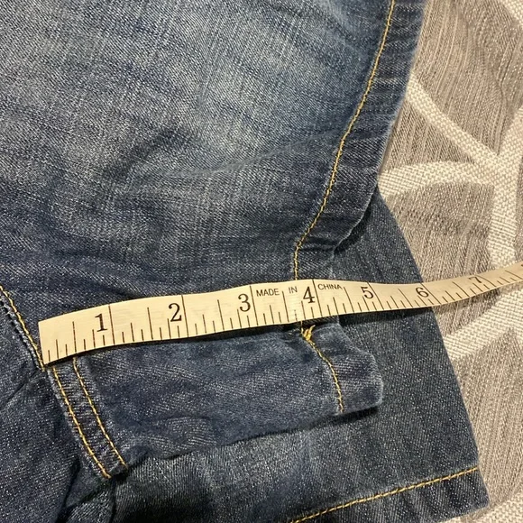 Tommy Hilfiger Denim shorts - Picture 5 of 7